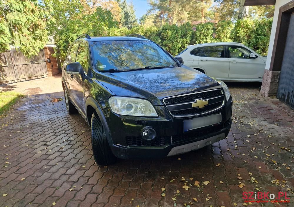 2009' Chevrolet Captiva photo #1