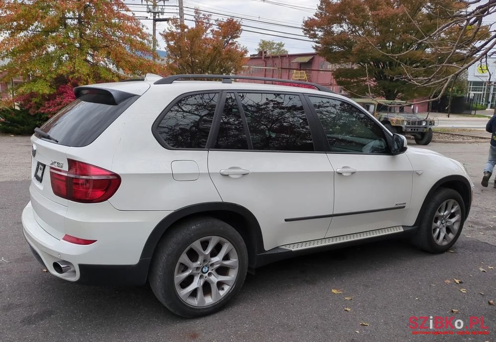 2011' BMW X5 Xdrive35I photo #1