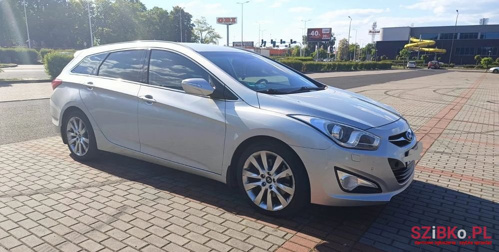 2012' Hyundai i40 Kombi photo #1