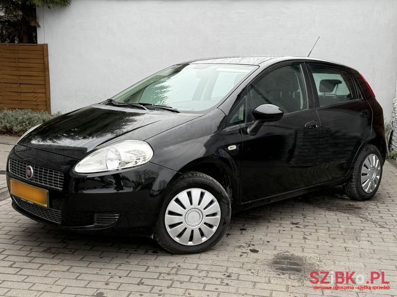 2009' Fiat Grande Punto photo #1