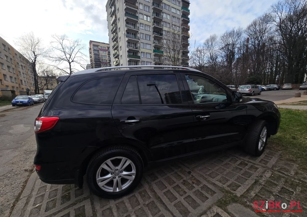 2011' Hyundai Santa Fe photo #6