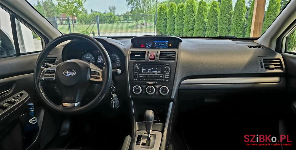 2014' Subaru XV photo #4