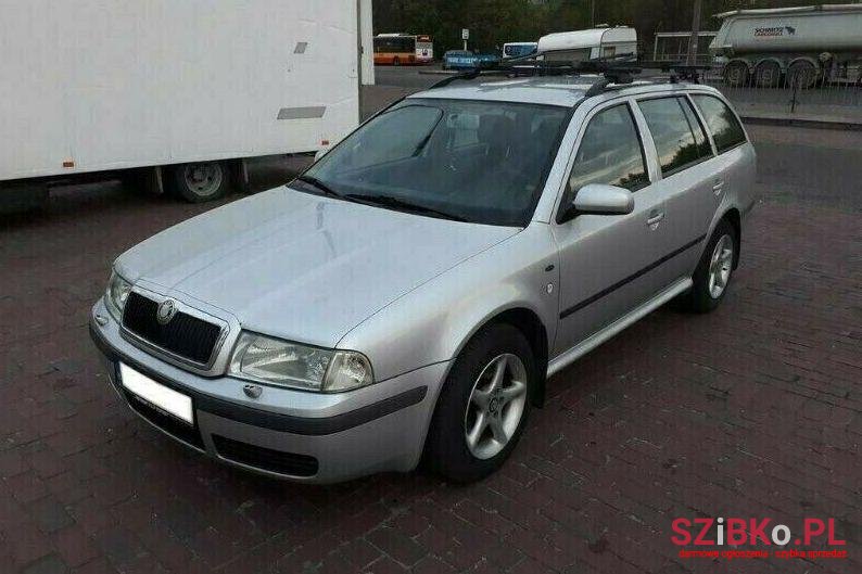 2002' Skoda Octavia photo #1