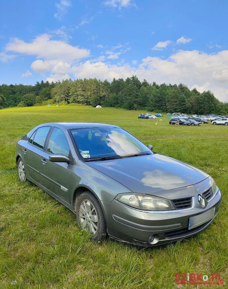2005' Renault Laguna photo #5