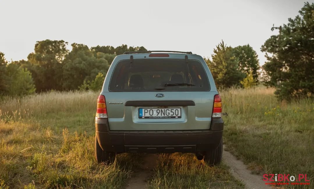 2005' Ford Maverick photo #3