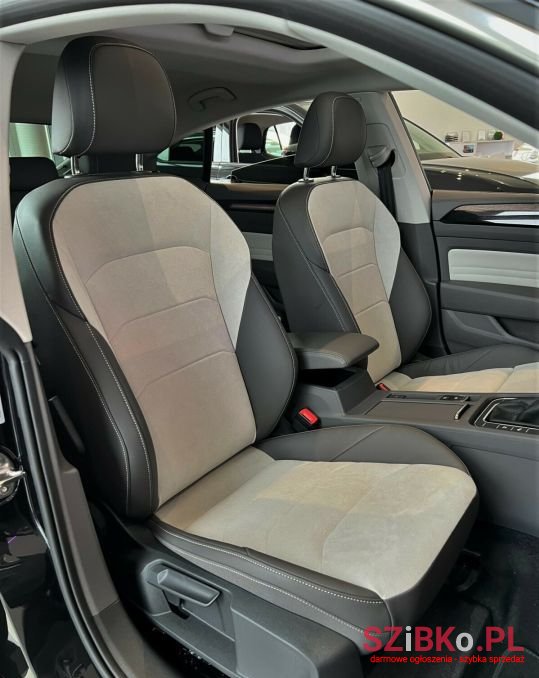 2022' Volkswagen Arteon photo #4