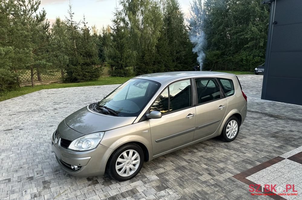 2007' Renault Scenic 2.0 16V Privilege photo #1