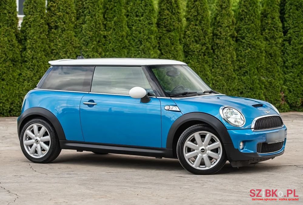 2009' MINI Cooper S photo #3