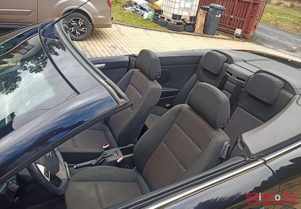 2006' Opel Astra photo #2