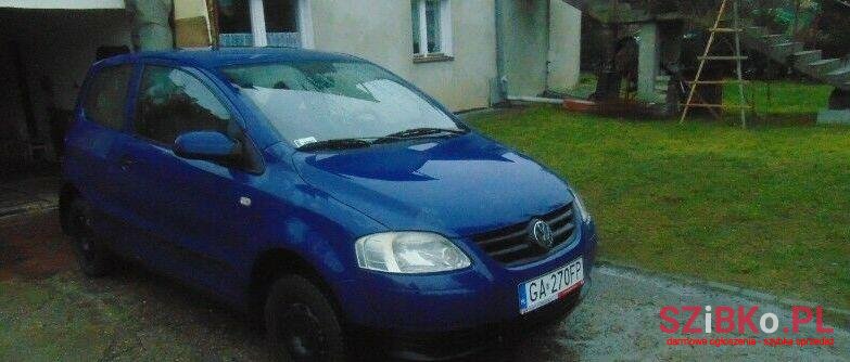 2005' Volkswagen Fox photo #1