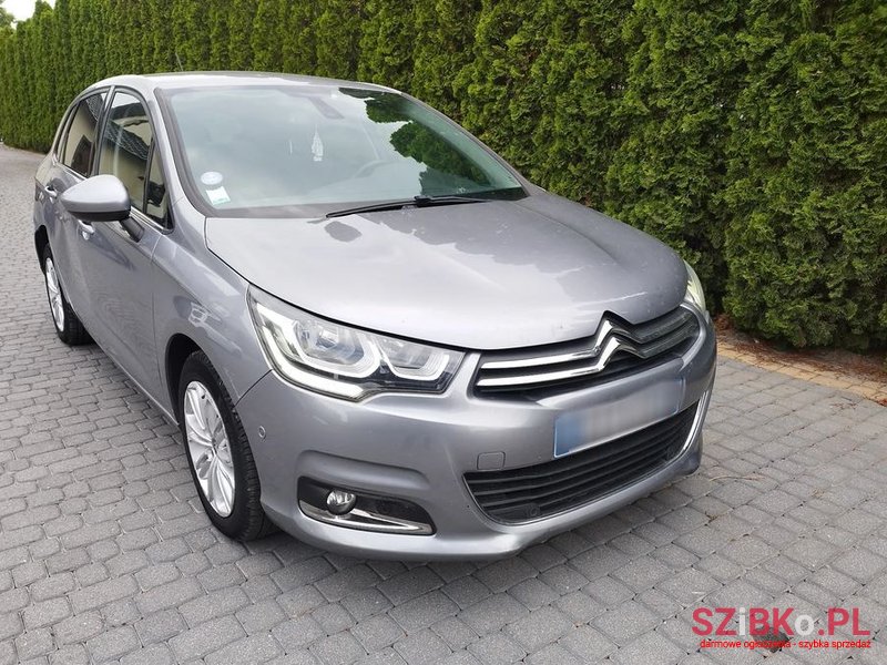 2017' Citroen C4 photo #4