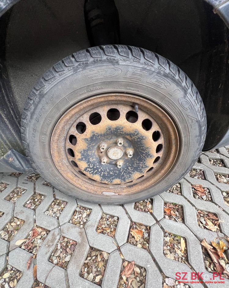 2006' Volkswagen Passat photo #5