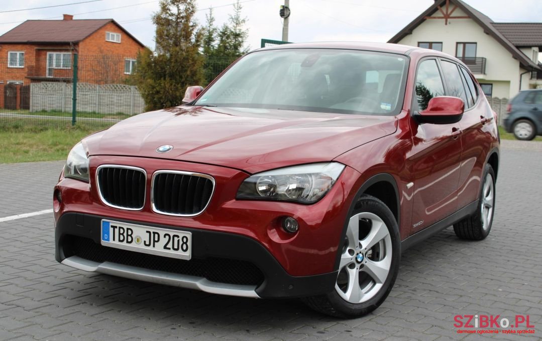 2011' BMW X1 photo #1