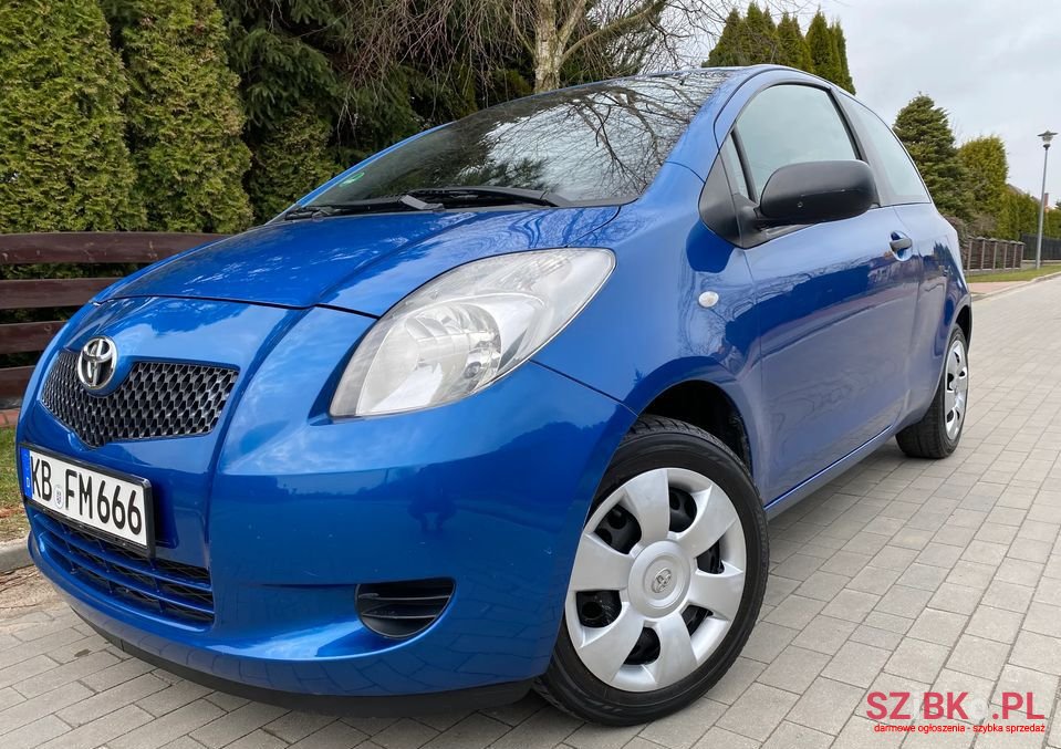 2006' Toyota Yaris photo #4