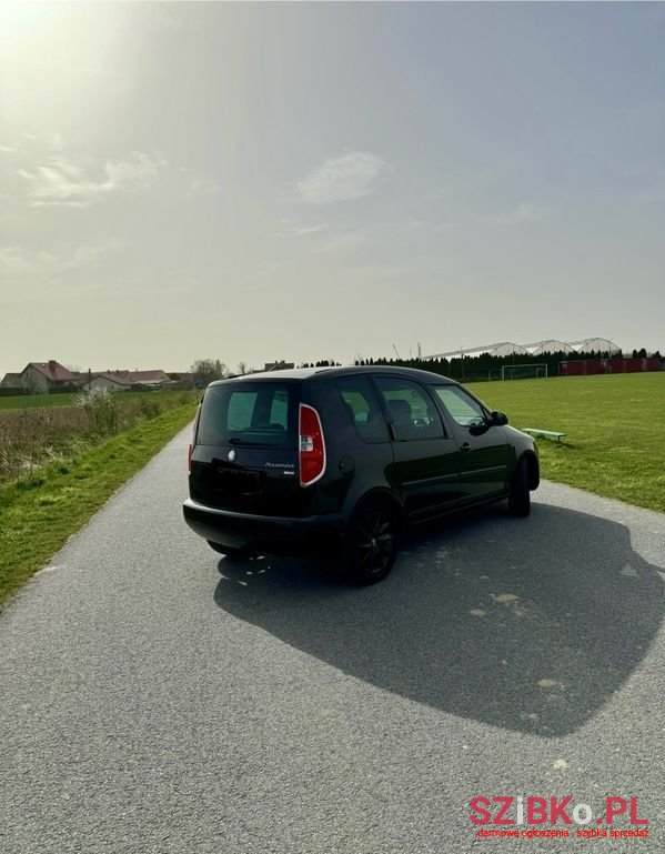 2008' Skoda Roomster 1.9 Tdi Comfort photo #4