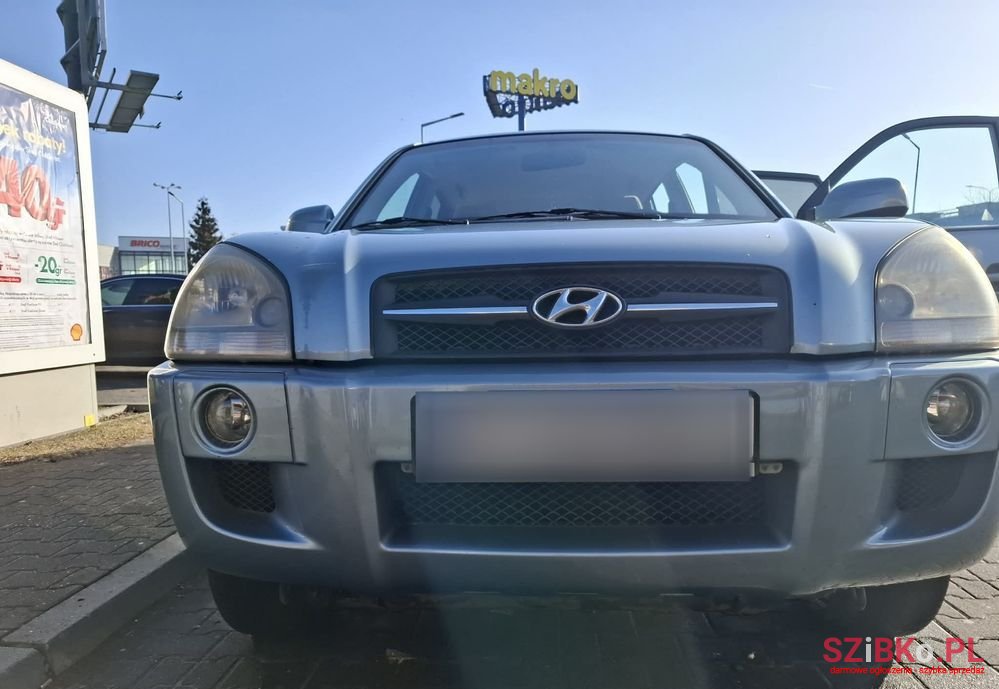2005' Hyundai Tucson photo #2