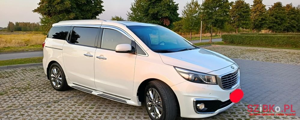 2016' Kia Carnival photo #6