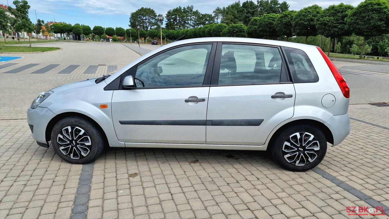 2007' Ford Fiesta photo #3