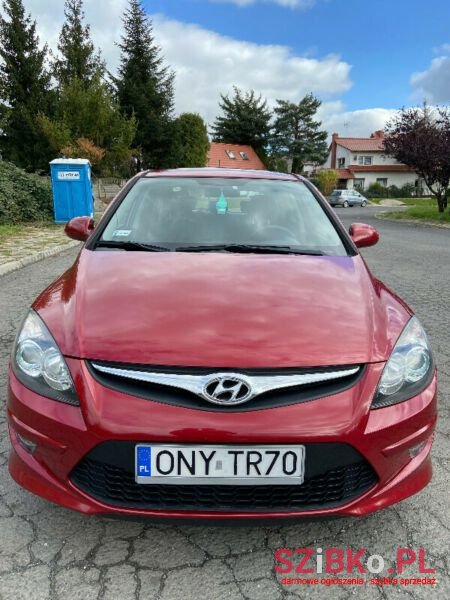 2011' Hyundai i30 photo #1