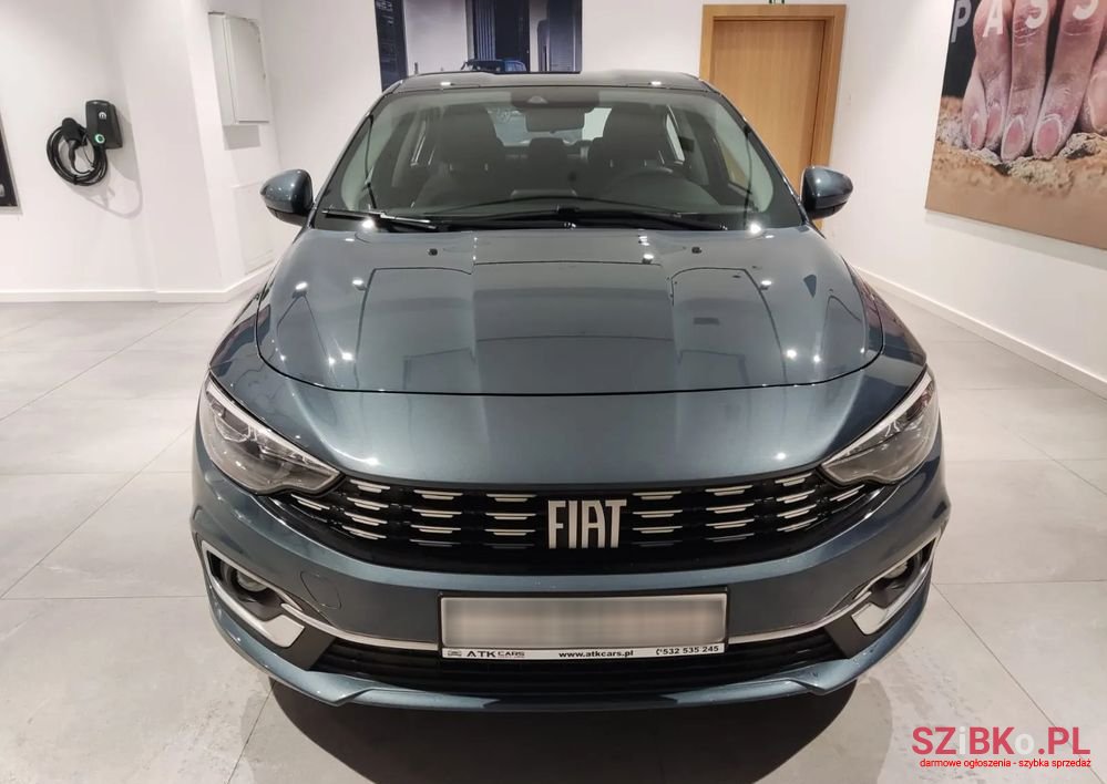 2022' Fiat Tipo 1.0 T3 Life photo #2