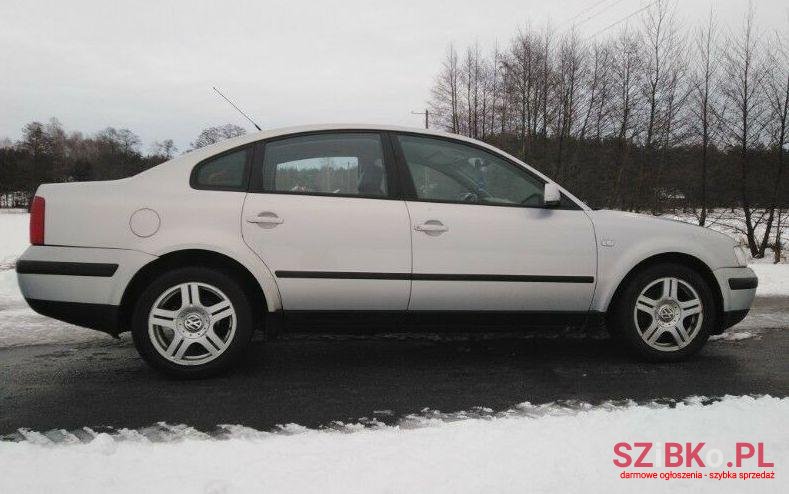 1999' Volkswagen Passat photo #2