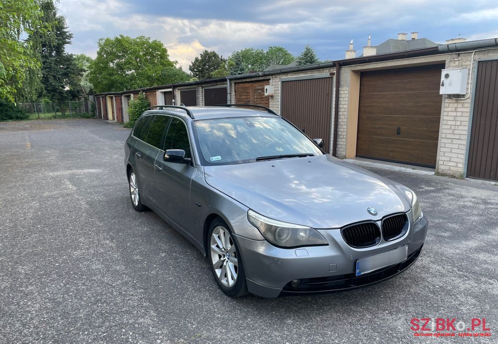 2005' BMW 5 Series 525D photo #5