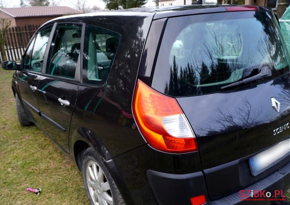 2006' Renault Megane photo #2