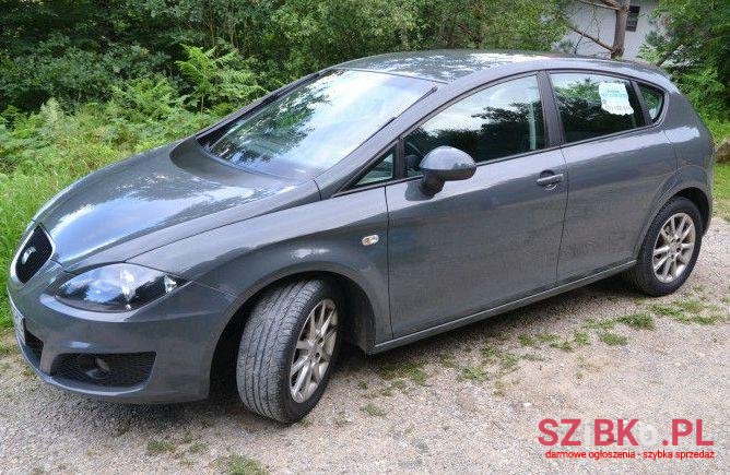 2009' SEAT Leon photo #1