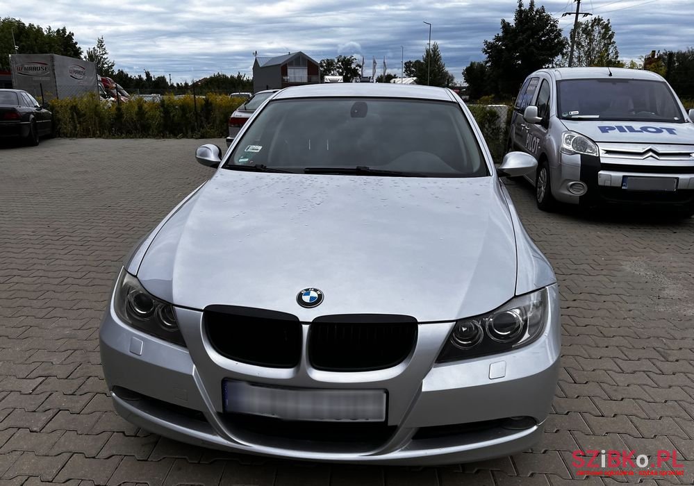 2007' BMW 3 Series 320D photo #1