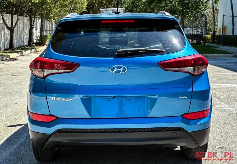 2016' Hyundai Tucson photo #6
