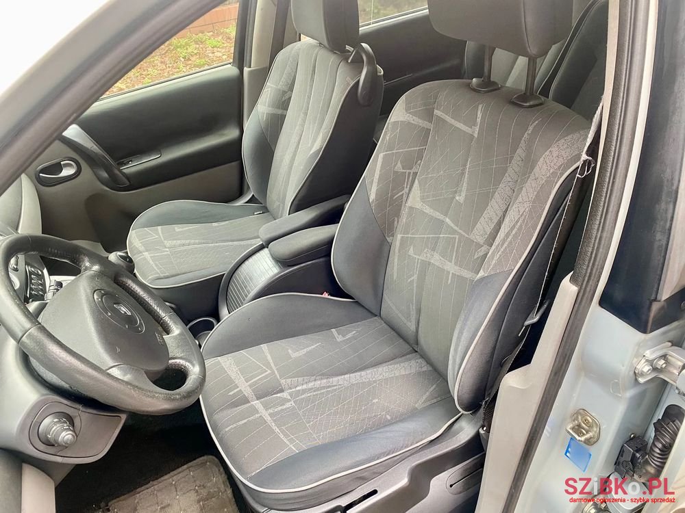 2004' Renault Scenic photo #6