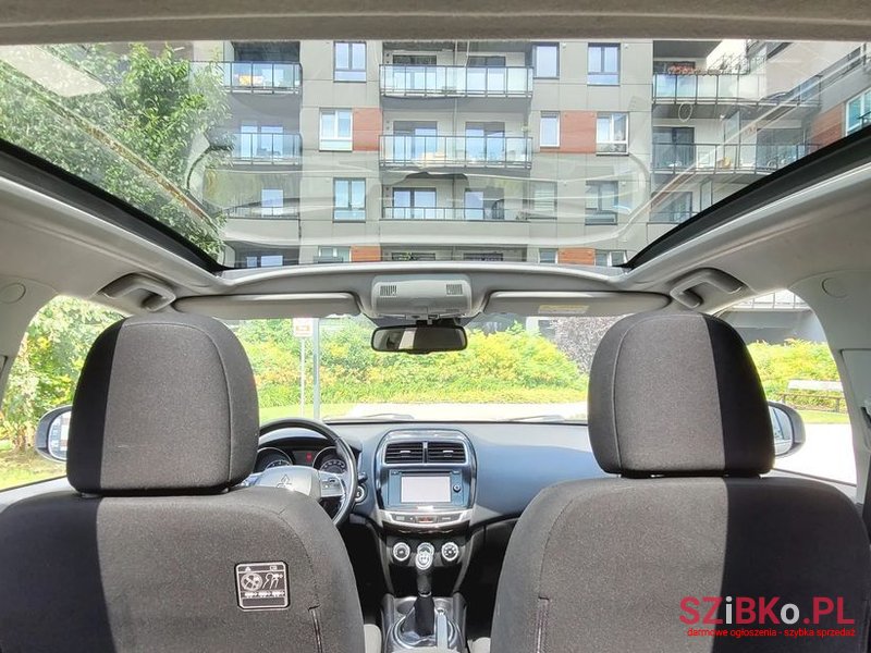 2016' Mitsubishi ASX photo #5
