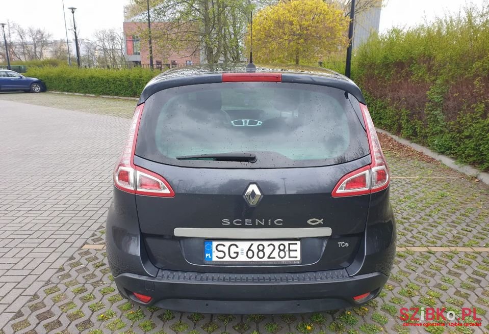 2009' Renault Scenic photo #5
