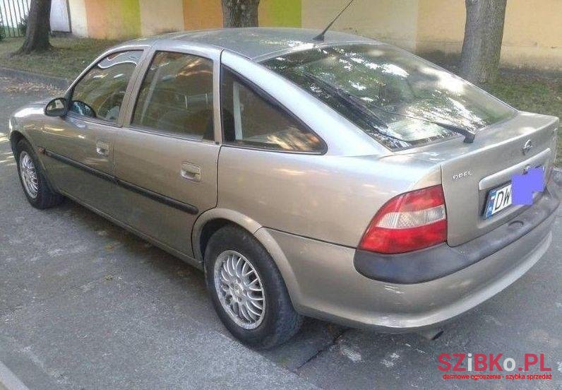 1998' Opel Vectra photo #1