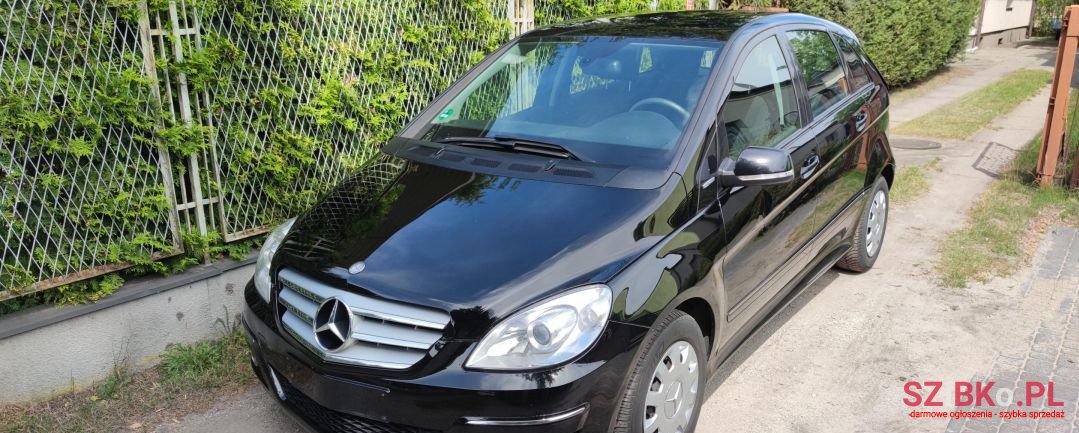 2008' Mercedes-Benz Klasa B photo #1