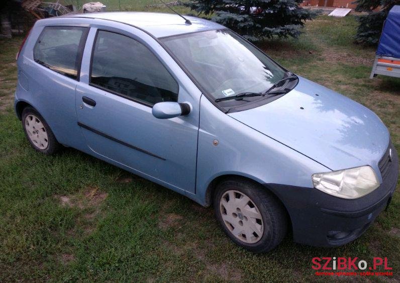 2004' Fiat Punto photo #1
