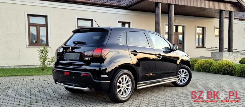 2011' Mitsubishi ASX photo #4