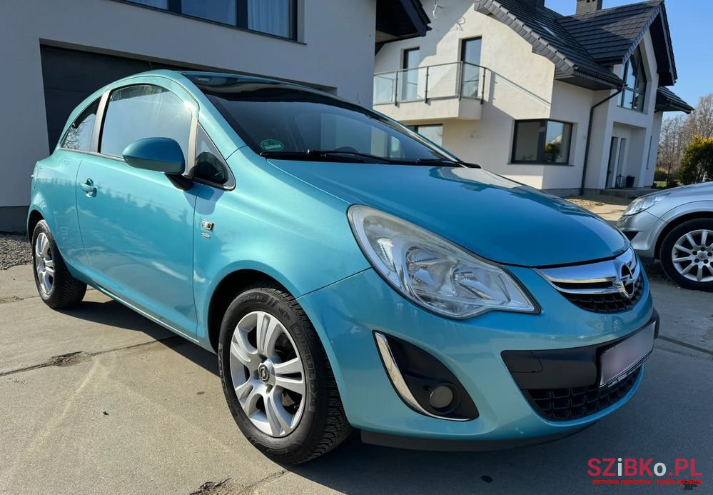 2011' Opel Corsa photo #6