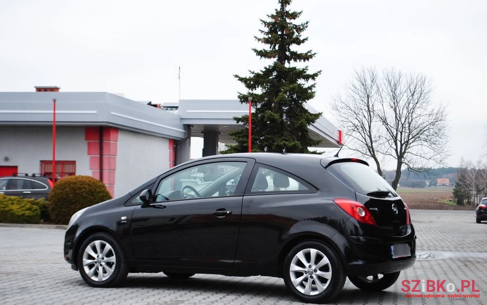 2013' Opel Corsa photo #5
