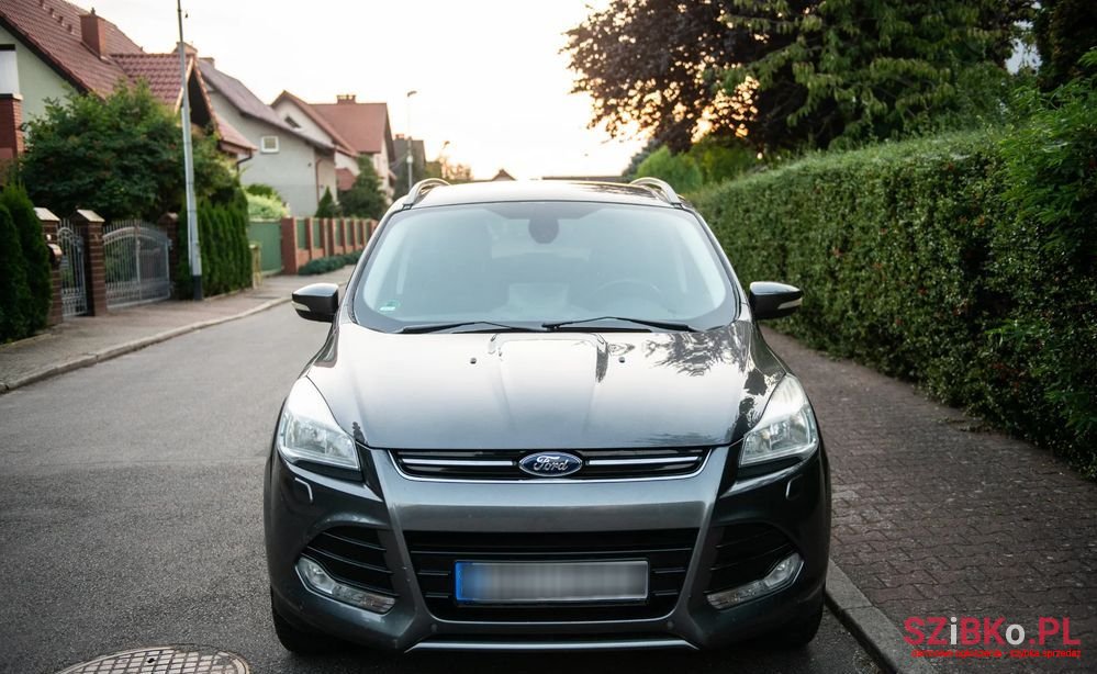 2014' Ford Kuga photo #2