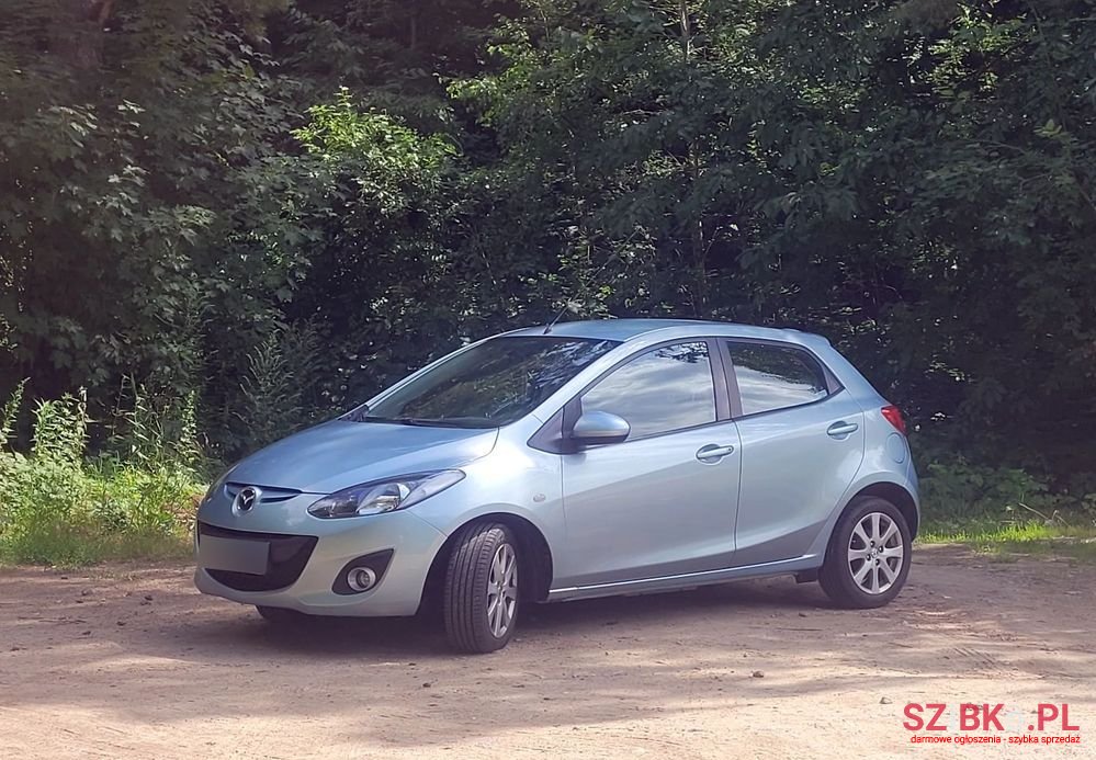 2011' Mazda 2 1.3 Kirei photo #2