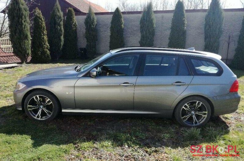 2010' BMW Seria 3 photo #1