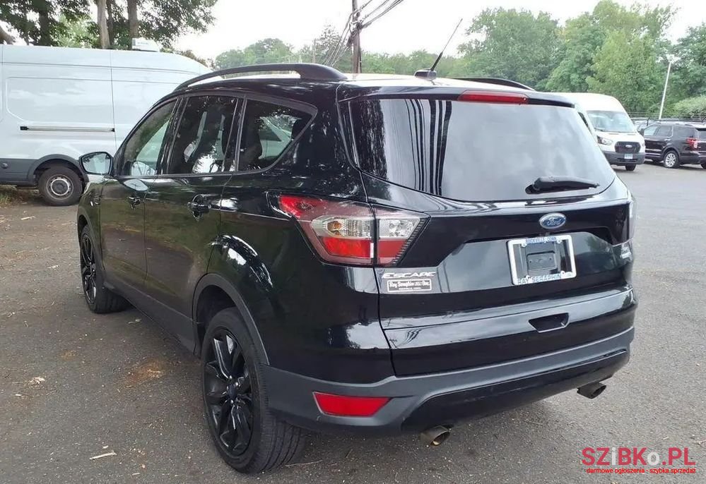 2020' Ford Escape photo #5