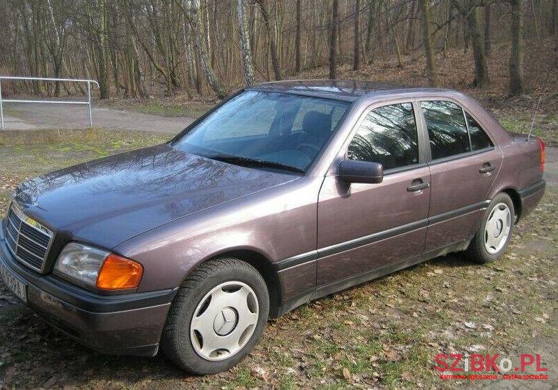 1993' Mercedes-Benz Klasa C photo #1