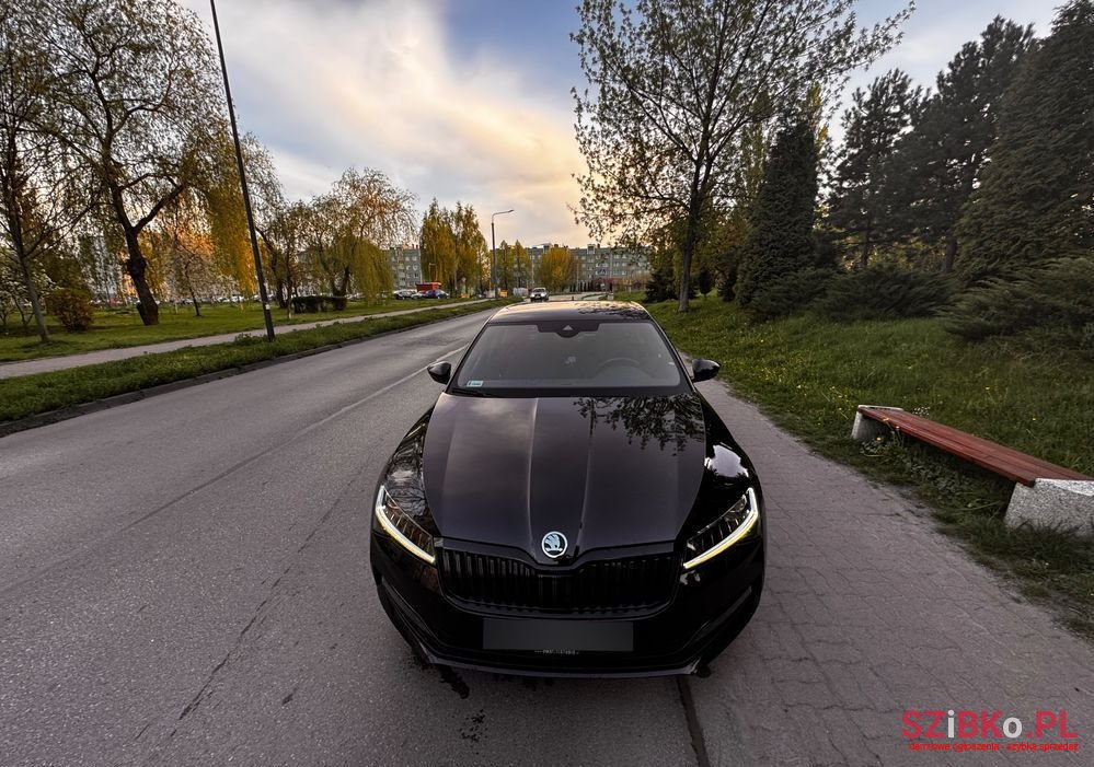 2022' Skoda Superb photo #2