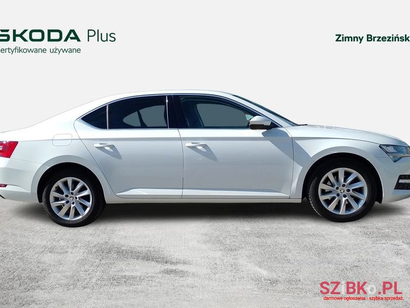 2023' Skoda Superb photo #6