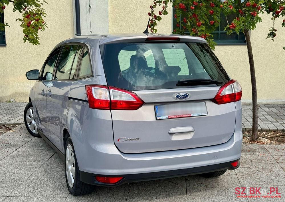 2011' Ford Grand C-MAX photo #5