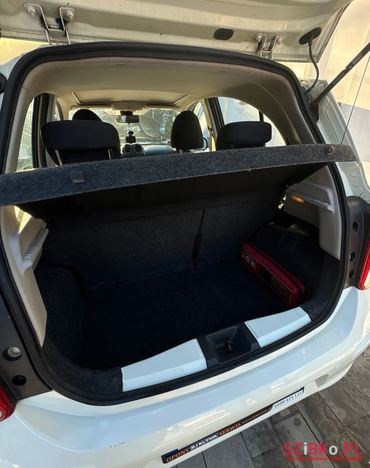 2013' Nissan Micra photo #6