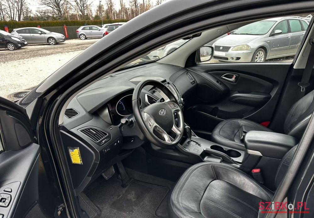 2010' Hyundai ix35 2.0 Premium 2Wd photo #6