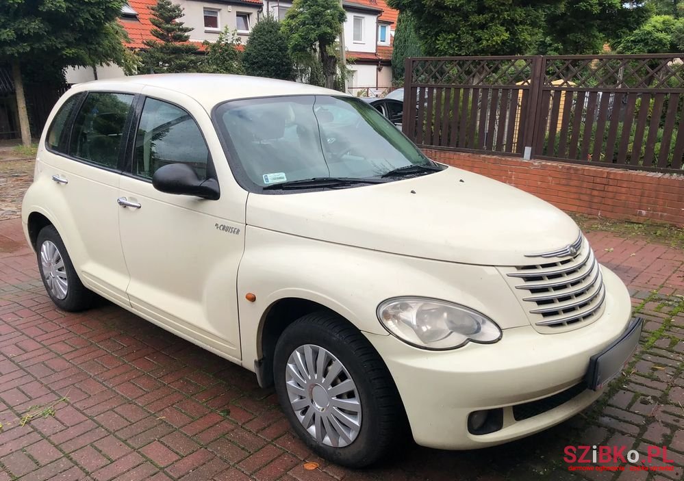 2007' Chrysler PT Cruiser 1.6 Classic photo #2